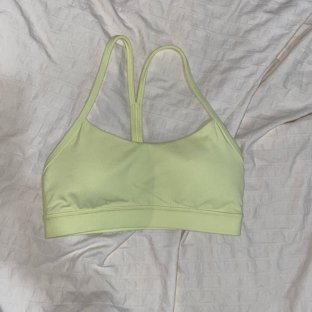 Lululemon Flow Y Nulu Sports Bra